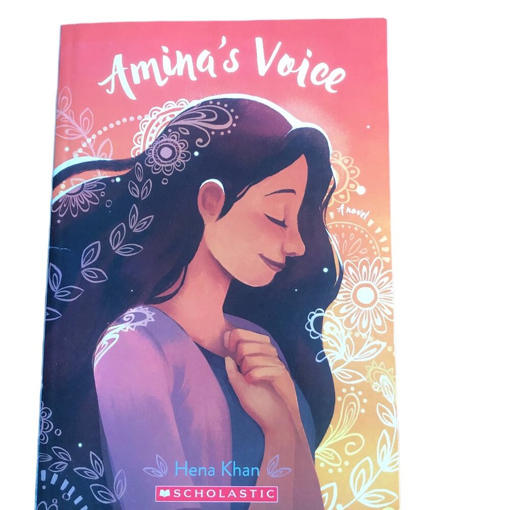 Amina's Voice - Hena Khan - Picture 1 of 2